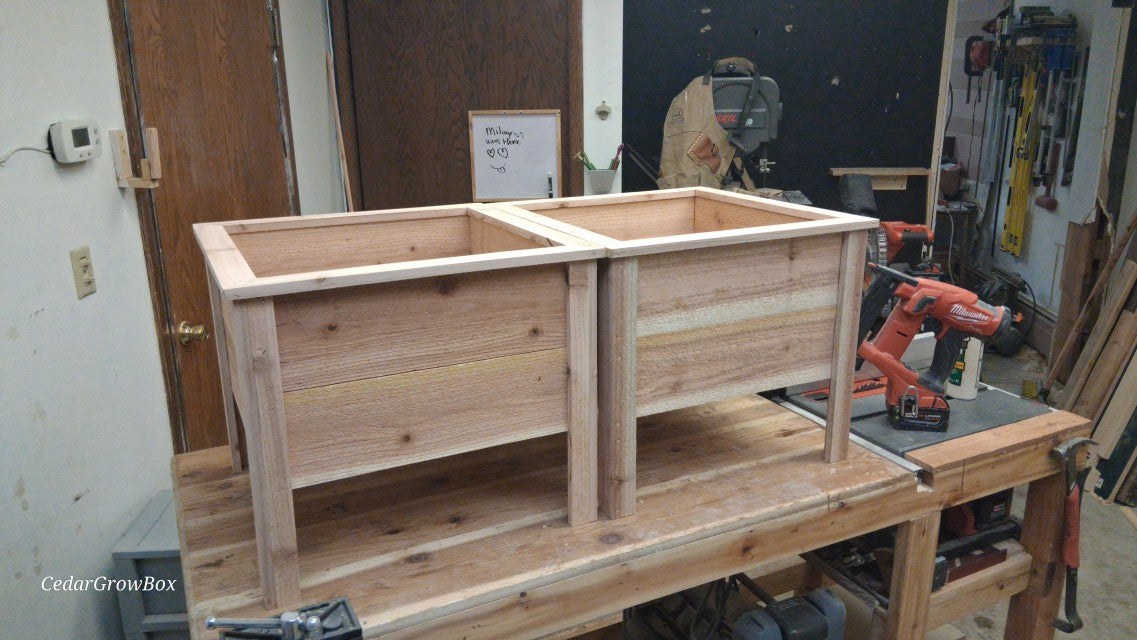 Raised Cedar Planter Box – 21" x 21" x 18" (Made to Order)